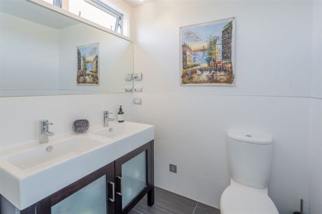 Photo of property in 24 Okarito Avenue, Levin, 5510