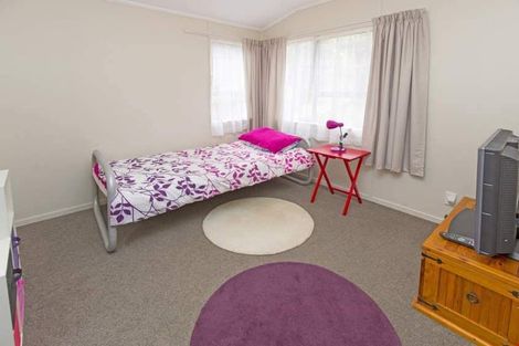 Photo of property in 23 Elliston Crescent, Stanmore Bay, Whangaparaoa, 0932