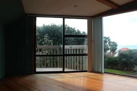 Photo of property in 2/14 Clifton Road, Waiake, Auckland, 0630