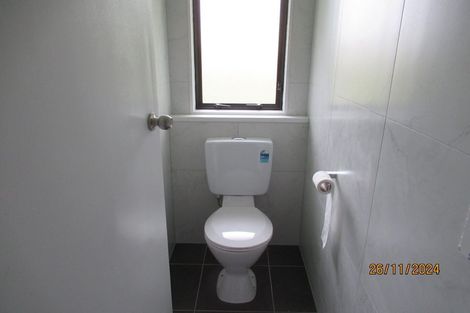 Photo of property in 17 Oreil Avenue, West Harbour, Auckland, 0618