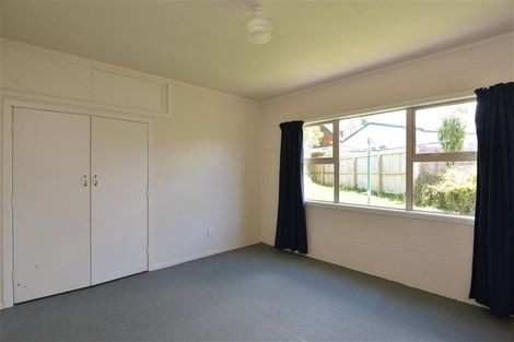 Photo of property in 2 Konini Road, Titirangi, Auckland, 0604