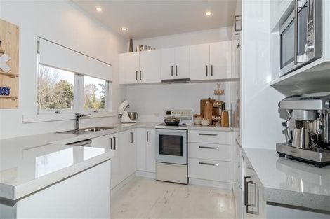 Photo of property in 12 Franklin Terrace, Havelock North, 4130