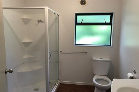 Photo of property in 5 Lysander Crescent, Beach Haven, Auckland, 0626