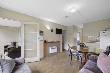 Photo of property in 7a Waterloo Place, Westown, New Plymouth, 4310