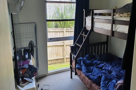 Photo of property in 2/79 Mountbatten Avenue, Hillcrest, Auckland, 0627