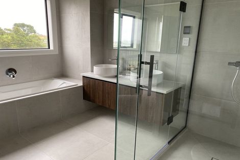 Photo of property in 40 Paparahi Place, Wainui, 0992