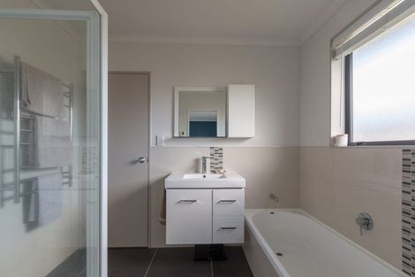 Photo of property in 20 Aldona Place, Fairview Downs, Hamilton, 3214