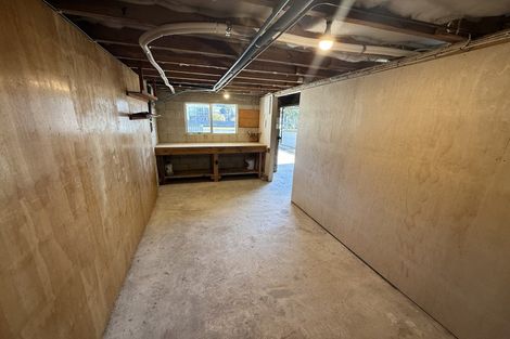 Photo of property in 4a Elwyn Crescent, Green Island, Dunedin, 9018