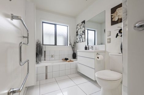 Photo of property in 67 Rosalie Terrace, Kelvin Grove, Palmerston North, 4414