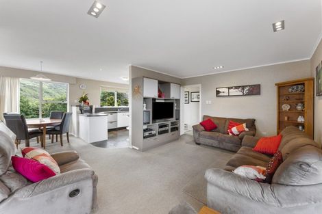 Photo of property in 53 Waipounamu Drive, Kelson, Lower Hutt, 5010