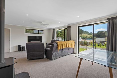 Photo of property in 5 Mill Street, Clinton, 9534