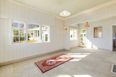 Photo of property in 620 Marine Drive, Days Bay, Lower Hutt, 5013