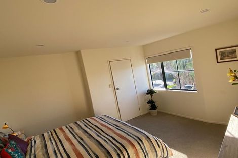 Photo of property in 21/69 Target Road, Totara Vale, Auckland, 0629