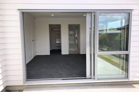 Photo of property in 39 Lumbarda Drive, Kumeu, 0810