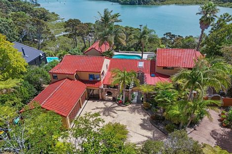 Photo of property in 20 Kingfisher Grove, Greenhithe, Auckland, 0632