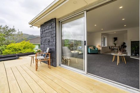 Photo of property in 5 Harlow Grove, Wainuiomata, Lower Hutt, 5014