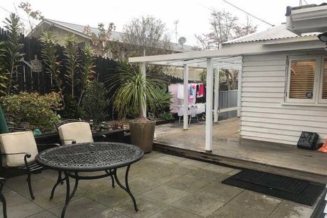 Photo of property in 2/40 Killarney Avenue, Torbay, Auckland, 0630