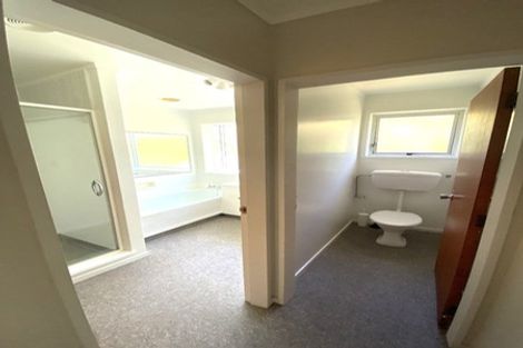 Photo of property in 15 Fyvie Avenue, Tawa, Wellington, 5028