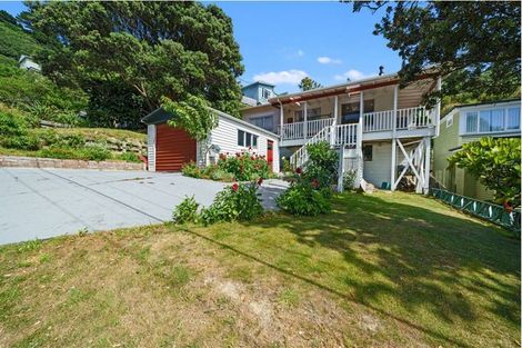 Photo of property in 20 Hungerford Road, Lyall Bay, Wellington, 6022