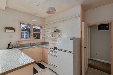 Photo of property in 4 Nathan Place, West End, Palmerston North, 4412