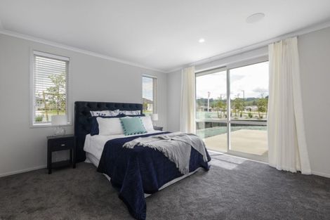 Photo of property in 16 Papaview Road, Papakura, 2110
