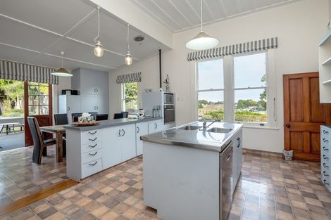 Photo of property in 82 Victoria Avenue, Dannevirke, 4930