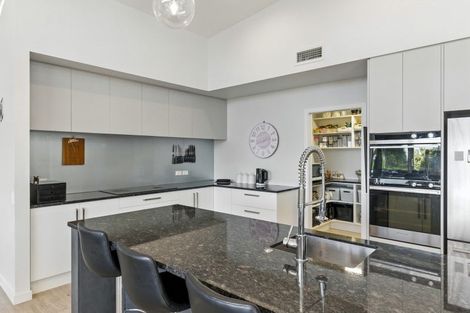 Photo of property in 22 Taranui Way, Paraparaumu Beach, Paraparaumu, 5032