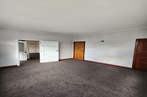 Photo of property in 15 Freyberg Street, Waterloo, Lower Hutt, 5011