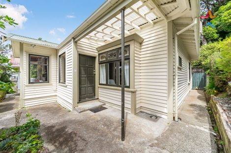 Photo of property in 49 Ribble Street, Island Bay, Wellington, 6023