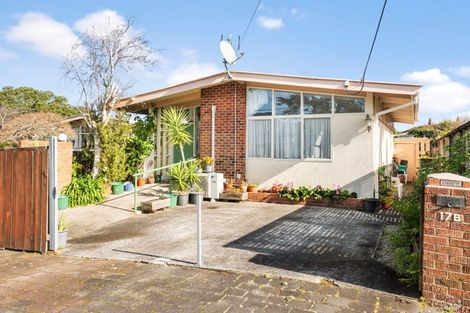 Photo of property in 17 Rock Isle Road, Torbay, Auckland, 0630