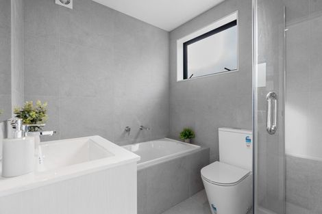 Photo of property in 165d Wiseley Road, West Harbour, Auckland, 0618