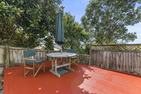 Photo of property in 8 Fulmar Way, Unsworth Heights, Auckland, 0632