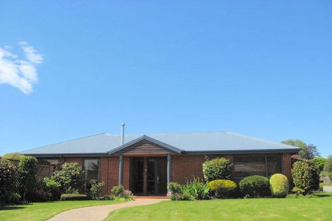 Photo of property in 1 Stanton Place, Woodend, 7610