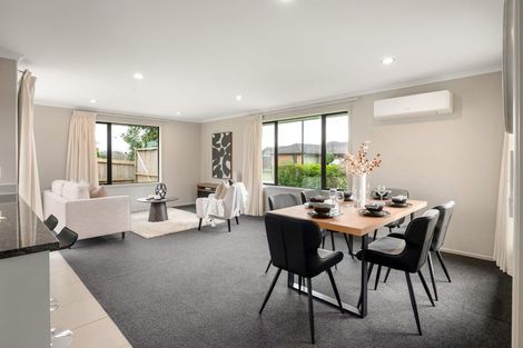 Photo of property in 102 Barrington Drive, Huntington, Hamilton, 3210