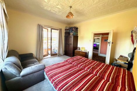 Photo of property in 220 Clyde Street, Balclutha, 9230