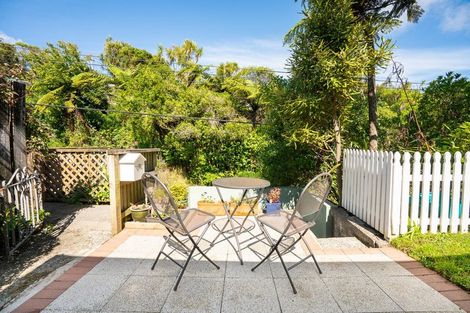 Photo of property in 50 Nottingham Street, Karori, Wellington, 6012