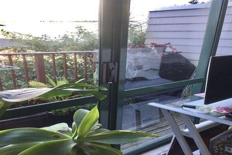 Photo of property in 18/1 Briar Way, New Lynn, Auckland, 0600