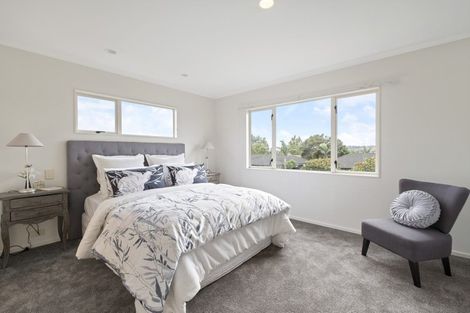 Photo of property in 2 Derg Place, East Tamaki, Auckland, 2013