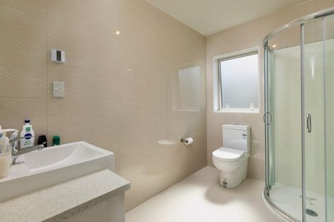 Photo of property in 6 Papahou Lane, Papatoetoe, Auckland, 2025