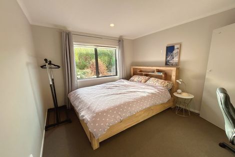 Photo of property in 16 Frankie Stevens Place, Riverstone Terraces, Upper Hutt, 5018