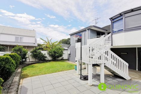 Photo of property in 1/1 Harley Road, Takapuna, Auckland, 0622
