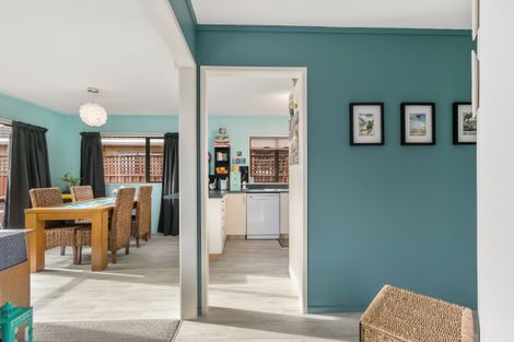 Photo of property in 53 Pohutukawa Street, Woburn, Lower Hutt, 5010