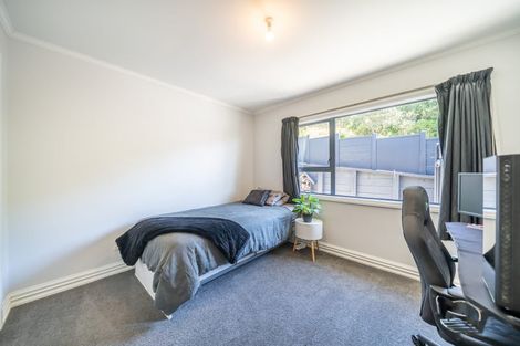 Photo of property in 11 Chastudon Place, Tawa, Wellington, 5028