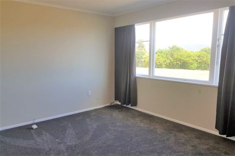 Photo of property in 16 Driver Crescent, Cannons Creek, Porirua, 5024