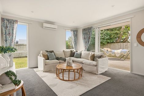 Photo of property in 15 Spinifex Street, Papamoa Beach, Papamoa, 3118