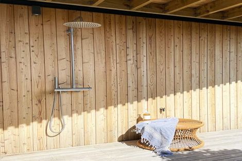 Photo of property in 20a High Street, Island Bay, Wellington, 6023