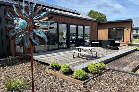 Photo of property in 52 Marram Place, Mangawhai Heads, Mangawhai, 0505