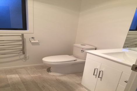 Photo of property in 40 Trinidad Road, Sunnynook, Auckland, 0620