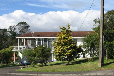 Photo of property in 71 Totara Road, Te Atatu Peninsula, Auckland, 0610