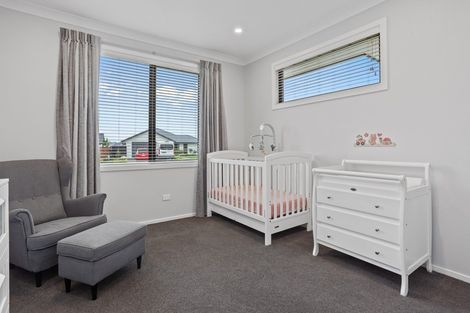 Photo of property in 83 Tiritiri Moana Drive, Pegasus, 7612